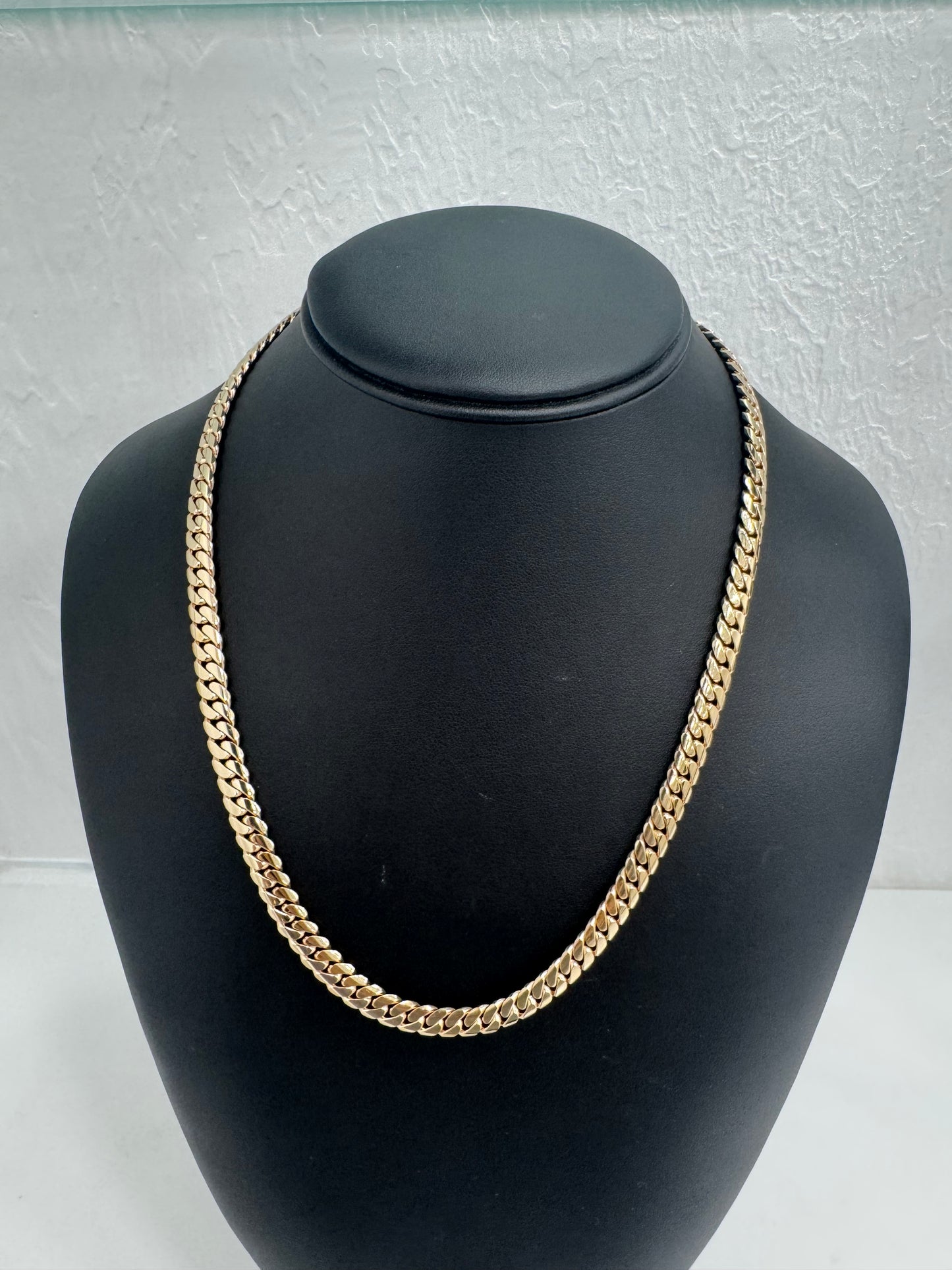 Cadena cuban link.