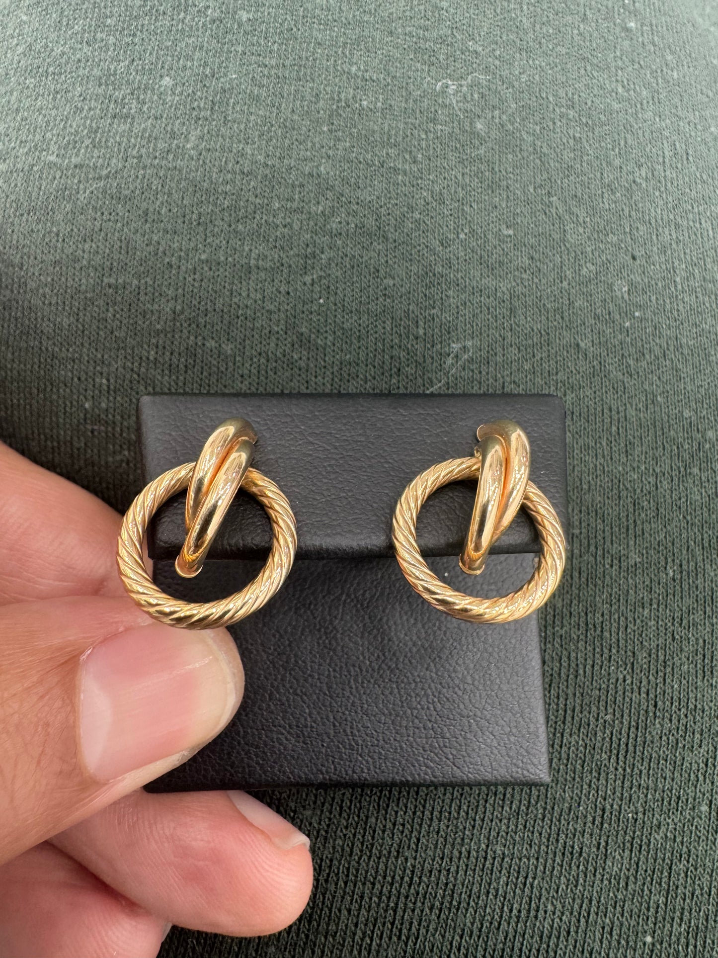 Aretes de 10k