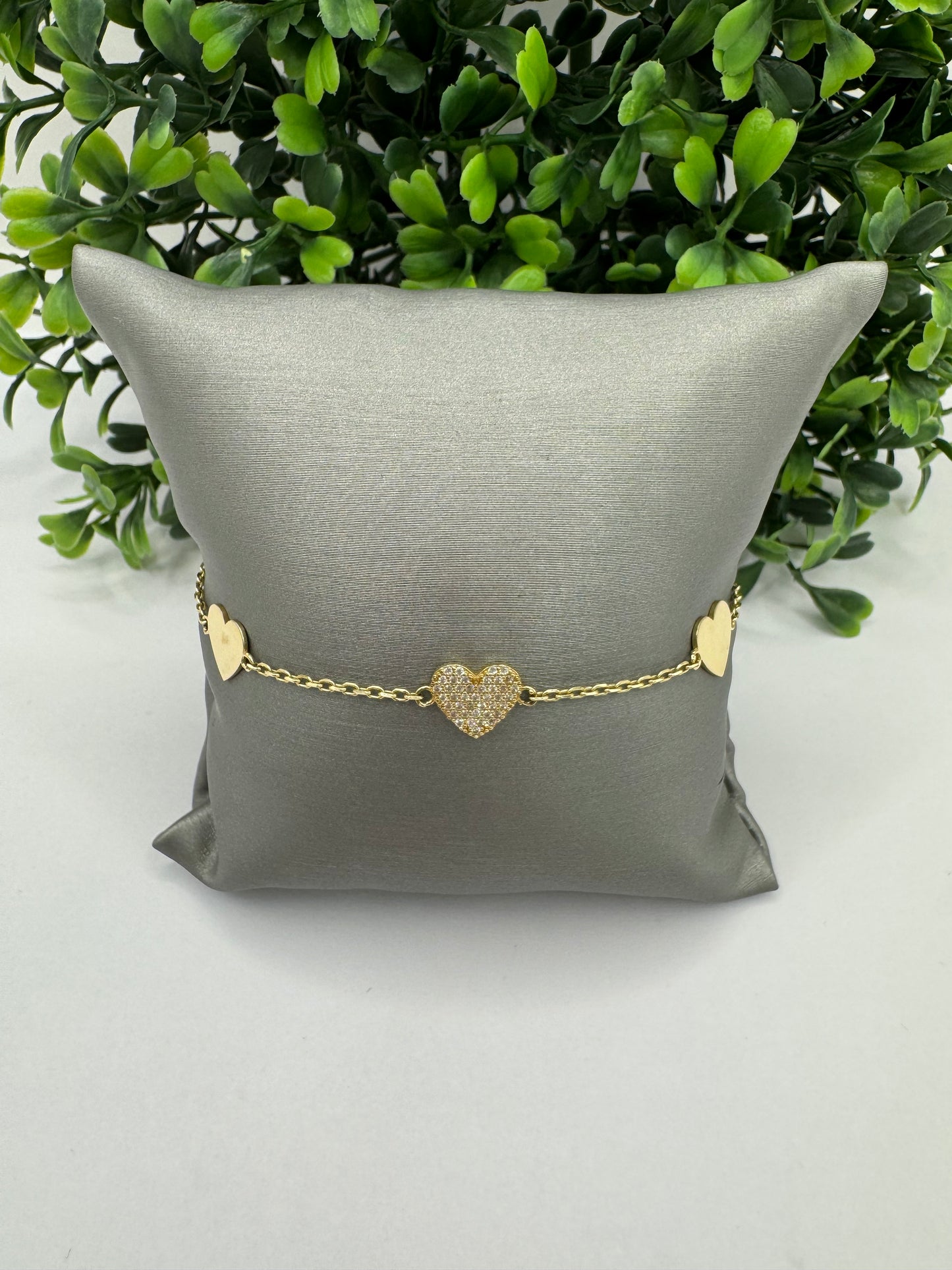 Pulsera de corazones.