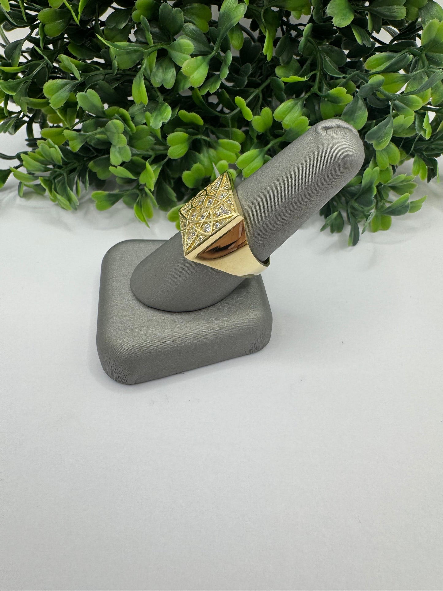 Anillo roseta cuadrada.