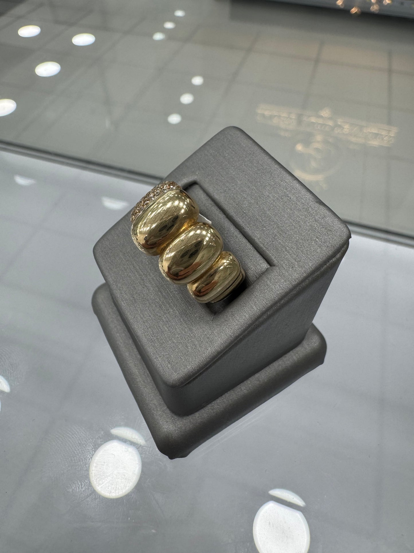 Anillo de conchas