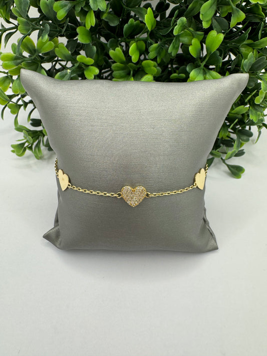 Pulsera de corazones.